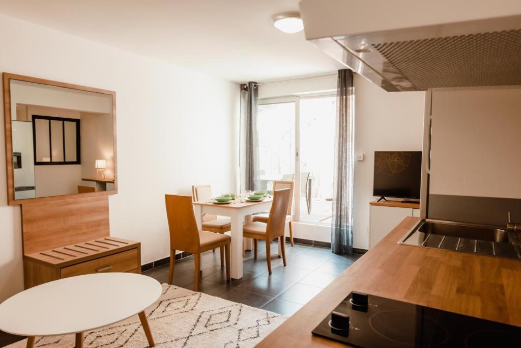 Ferienwohnung Calvi. T2 2/4 Personnes A 100 Metres De La Plage Calvi  Exterior foto