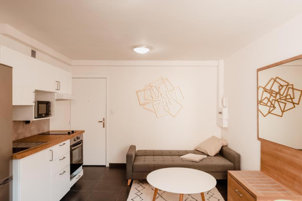 Ferienwohnung Calvi. T2 2/4 Personnes A 100 Metres De La Plage Calvi  Exterior foto